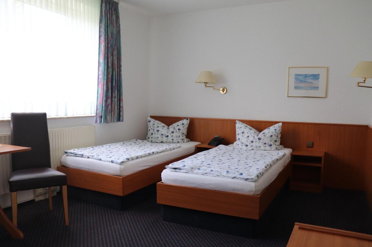 Hotel Pension Stoertebeker Biendorf Extérieur photo