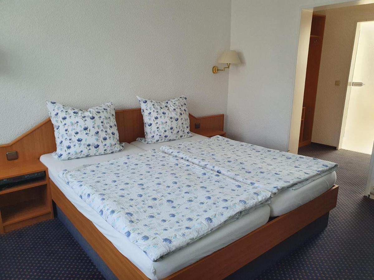 Hotel Pension Stoertebeker Biendorf Extérieur photo