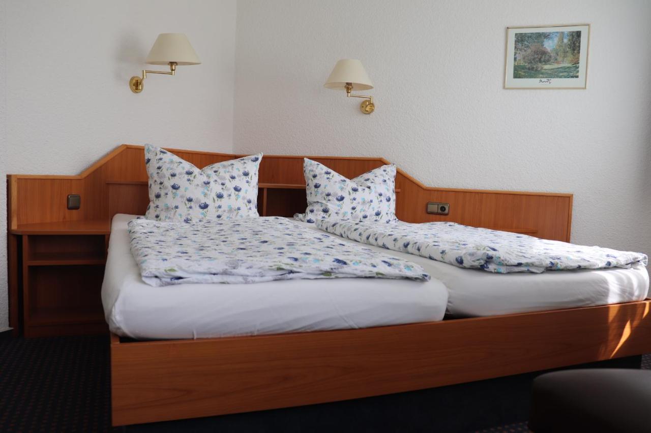 Hotel Pension Stoertebeker Biendorf Extérieur photo